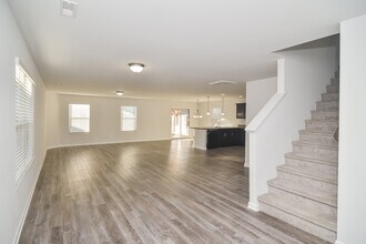 173 Winstead Cir in Owens Cross Roads, AL - Building Photo - Building Photo