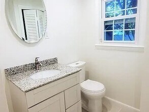 264 Sylvia St in Arlington, MA - Building Photo - Building Photo