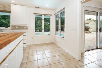 5615 Via Ravenna in Goleta, CA - Building Photo - Building Photo