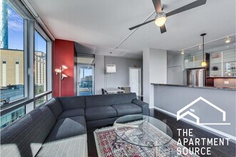 123 S Green St in Chicago, IL - Building Photo - Building Photo