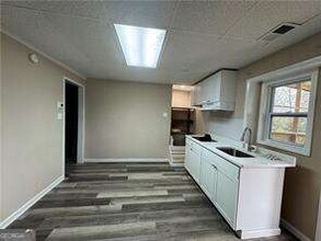 5971 Robin Hood Ln in Norcross, GA - Building Photo - Building Photo