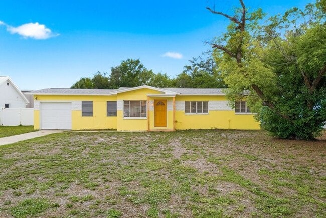 property at 4325 S Coolidge Ave
