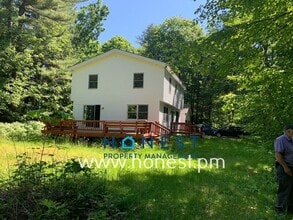 668 Pond Rd in Wales, ME - Building Photo - Building Photo