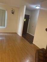 524 N Maryland Ave, Unit 2 in Glendale, CA - Building Photo