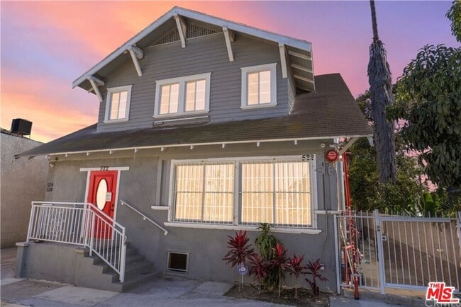 property at 524 W Vernon Ave