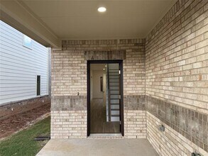 128 Pinkie Holmes Dr in Grand Prairie, TX - Building Photo - Building Photo