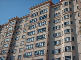 SARASOTA BAY CLUB I Apartments