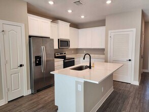 1817 Party Pl in Fort Pierce, FL - Building Photo - Building Photo