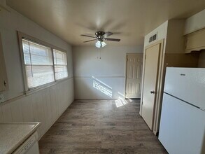 5230 14th St in Lubbock, TX - Building Photo - Building Photo