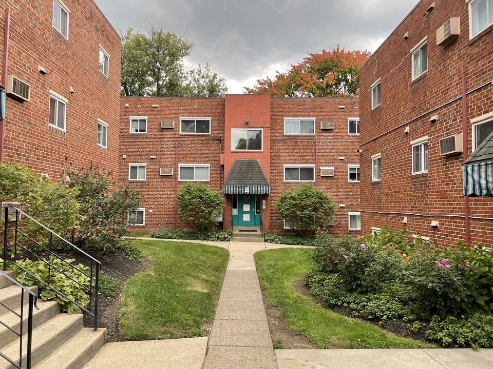 Creek Road Apartments in Drexel Hill, PA - Building Photo