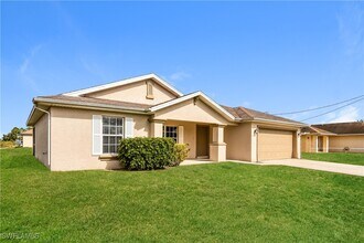 2906 26th St SW in Lehigh Acres, FL - Building Photo - Building Photo
