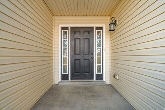 3783 Suiter Rd in Clarksville, TN - Building Photo - Building Photo