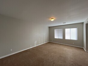 4061 Carol Bailey Ave in North Las Vegas, NV - Building Photo - Building Photo