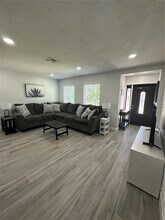 10591 110th Way in Largo, FL - Building Photo - Building Photo