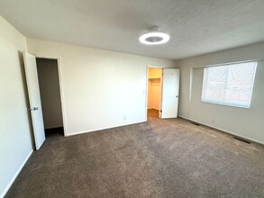 4570 S 200 E in Murray, UT - Building Photo - Building Photo