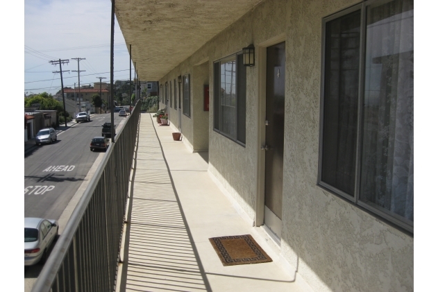 2701 S Peck Ave in San Pedro, CA - Building Photo - Building Photo