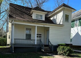 707 W California Ave, Unit 3 in Urbana, IL - Building Photo