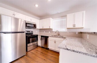 6824 Trail Lake Dr in Fort Worth, TX - Building Photo - Building Photo