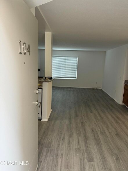 13042 Riverside Dr in Los Angeles, CA - Building Photo - Building Photo