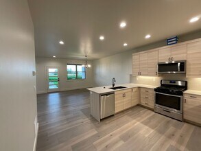 226-240 N Cottonwood Rd in Bozeman, MT - Building Photo - Building Photo