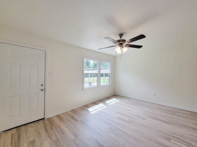 property at 725 Cahill Rd