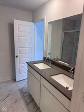 15222 Swallow Fls Wy in Fishers, IN - Building Photo - Building Photo