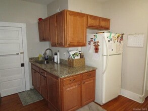 114 NY-284 in Westtown, NY - Building Photo - Building Photo