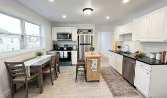 24 Elm St in Everett, MA - Building Photo