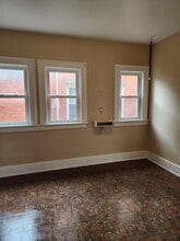 446 W 7th St, Unit 1st Floor in Erie, PA - Building Photo - Building Photo