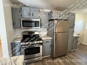 1129 S Holmes St in Lansing, MI - Building Photo - Building Photo