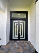 1022 Candlelight Dr in Lehigh Acres, FL - Building Photo - Building Photo