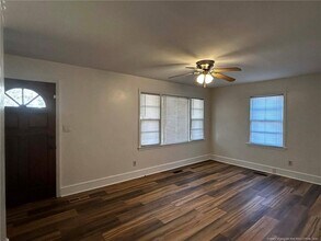 1000 Ivy Rd in Fayetteville, NC - Building Photo - Building Photo