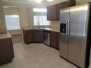 12408 Hawkeye Point Pl in Riverview, FL - Building Photo - Building Photo