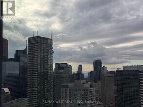 252 Church St in Toronto, ON - Building Photo - Building Photo