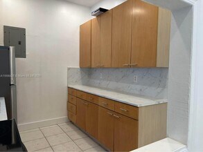 205 NW 130th St, Unit 2 in North Miami, FL - Building Photo - Building Photo
