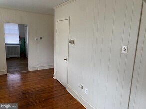 6 W Hoffman Ave in Cherry Hill Township, NJ - Building Photo - Building Photo