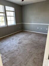 8550 Touchton Rd, Unit Unit# 1827 in Jacksonville, FL - Foto de edificio - Building Photo