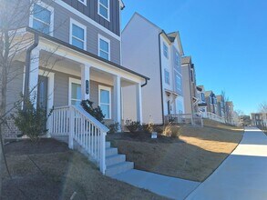 2703 Stream Valley Ln NW in Atlanta, GA - Building Photo - Building Photo