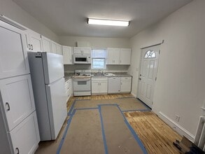 35 W Fulton St in Ephrata, PA - Building Photo - Building Photo