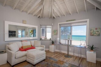 3400 N Surf Rd in Hollywood, FL - Building Photo - Building Photo