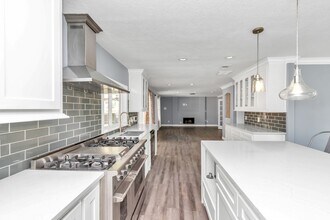 12418 Mill Ridge Dr in Cypress, TX - Building Photo - Building Photo