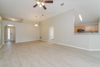 3235 Hunters Chase Loop in Kissimmee, FL - Building Photo - Building Photo