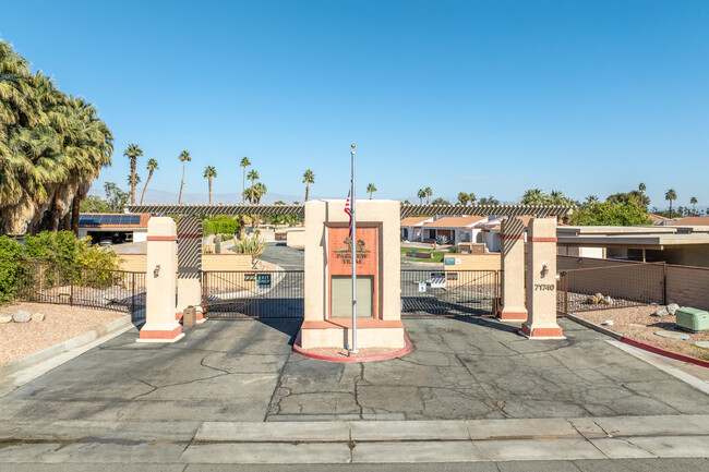 Parkview Villas in Rancho Mirage, CA - Building Photo - Building Photo