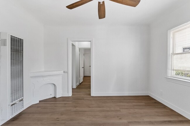 1109 Loma Ave, Unit 1117 in Long Beach, CA - Foto de edificio - Building Photo