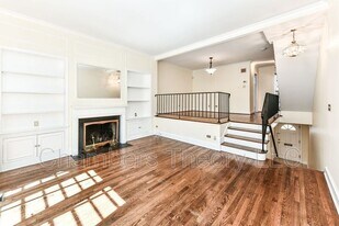 120 Princess St in Alexandria, VA - Building Photo