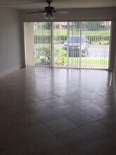 8761 Wiles Rd in Coral Springs, FL - Building Photo - Building Photo