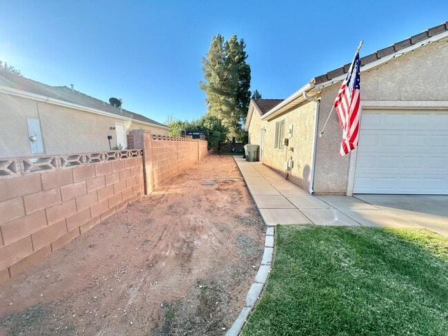 1529 W 1270 N in Saint George, UT - Building Photo - Building Photo