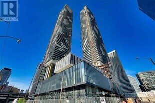 55 Cooper St in Toronto, ON - Building Photo