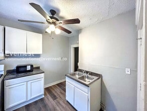 180 Clark Pl in Memphis, TN - Foto de edificio - Building Photo