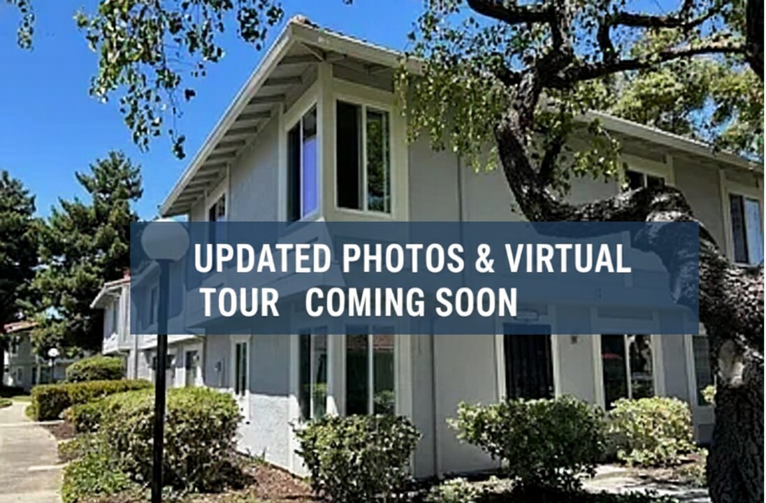 4910 Lowry Rd in Union City, CA - Building Photo